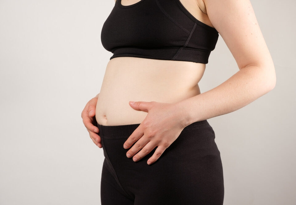 Est-il possible de porter un bébé après une abdominoplastie ?
